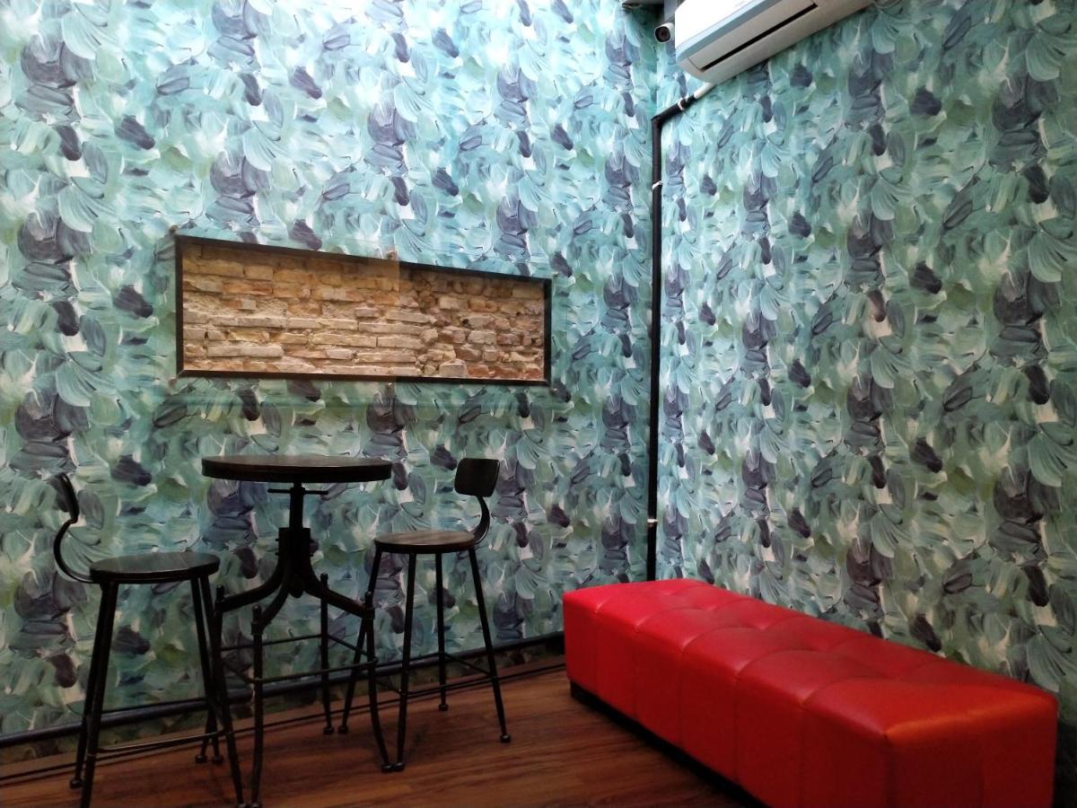 Joka-Joka Guesthouse Malacca Exterior photo