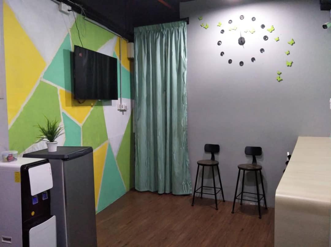 Joka-Joka Guesthouse Malacca Exterior photo